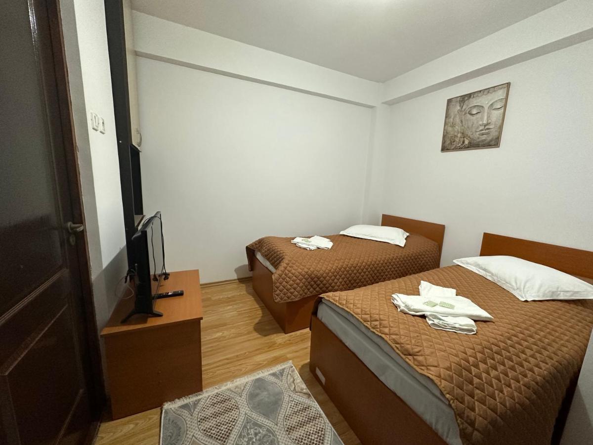 Casa Rustic Cazare Piteşti Eksteriør billede