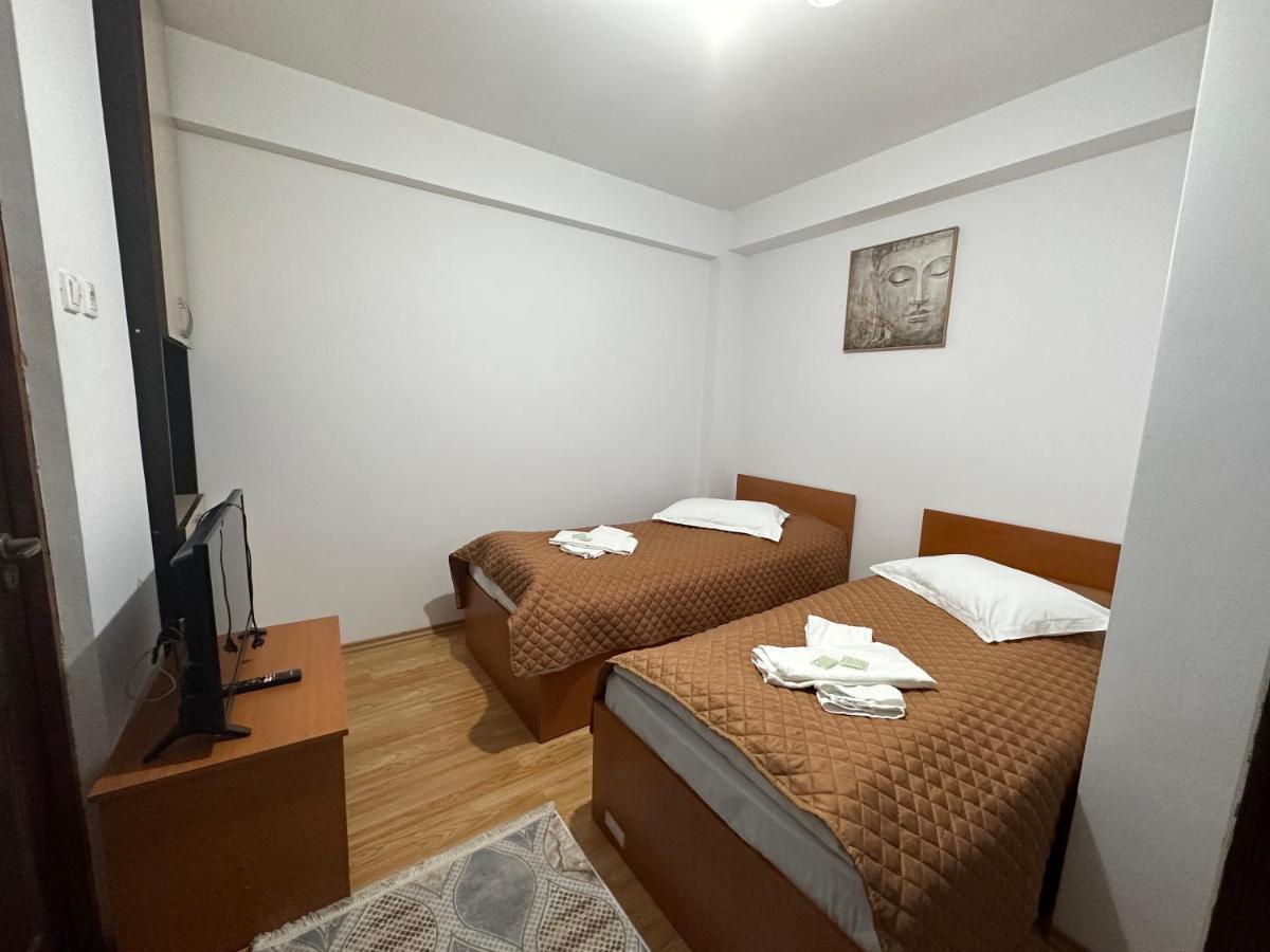 Casa Rustic Cazare Piteşti Eksteriør billede