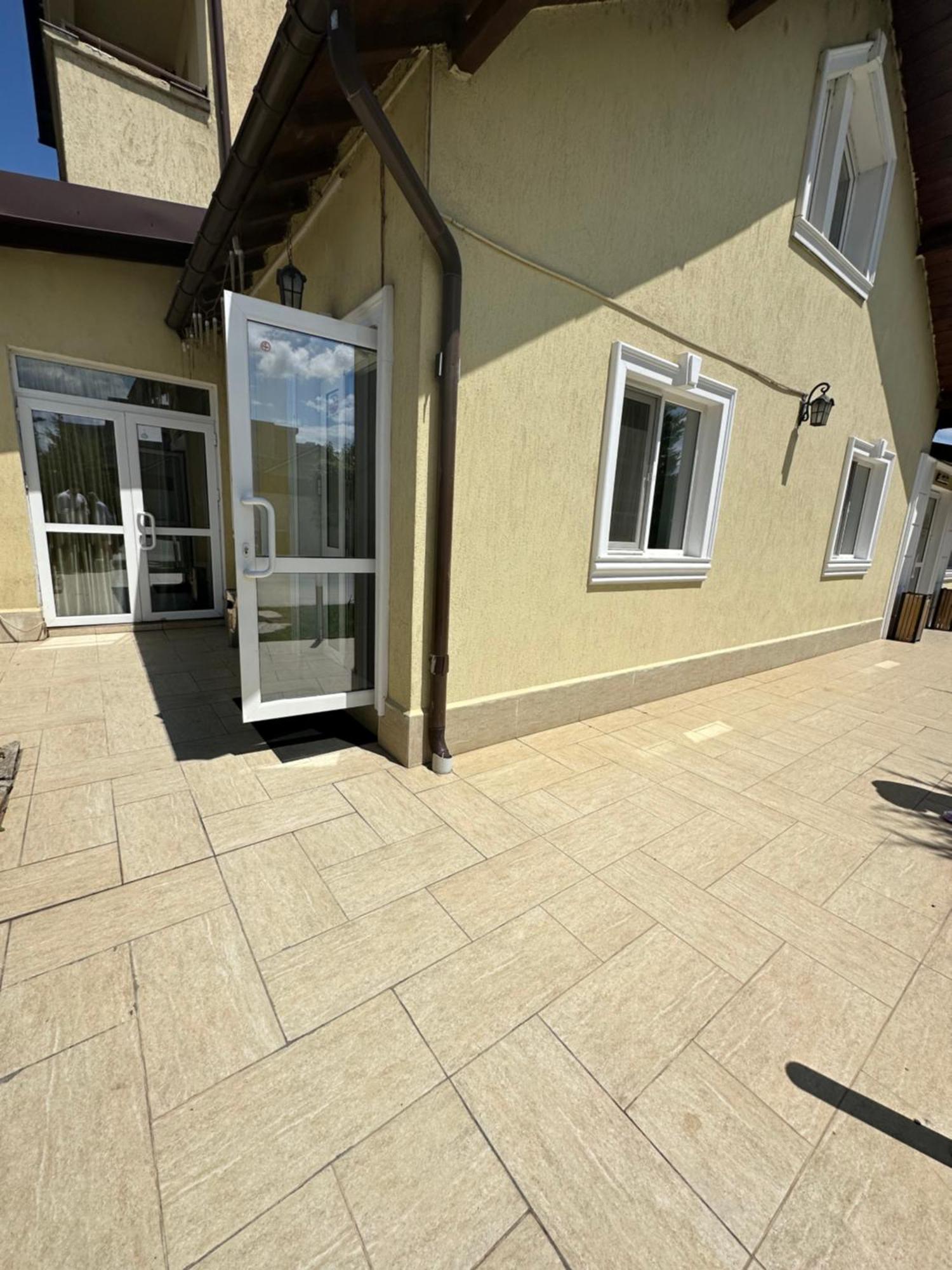 Casa Rustic Cazare Piteşti Eksteriør billede